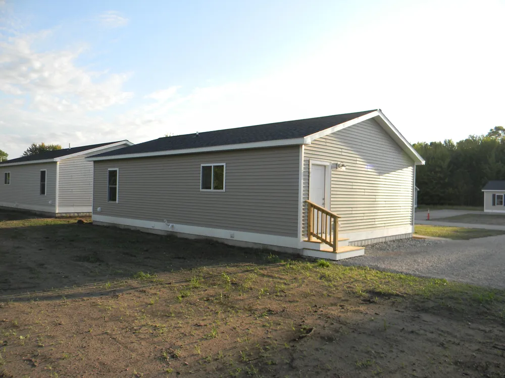 208 Taylors Court Scottville, MI 49454