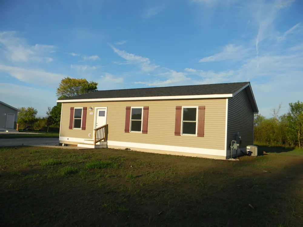 208 Taylors Court Scottville, MI 49454