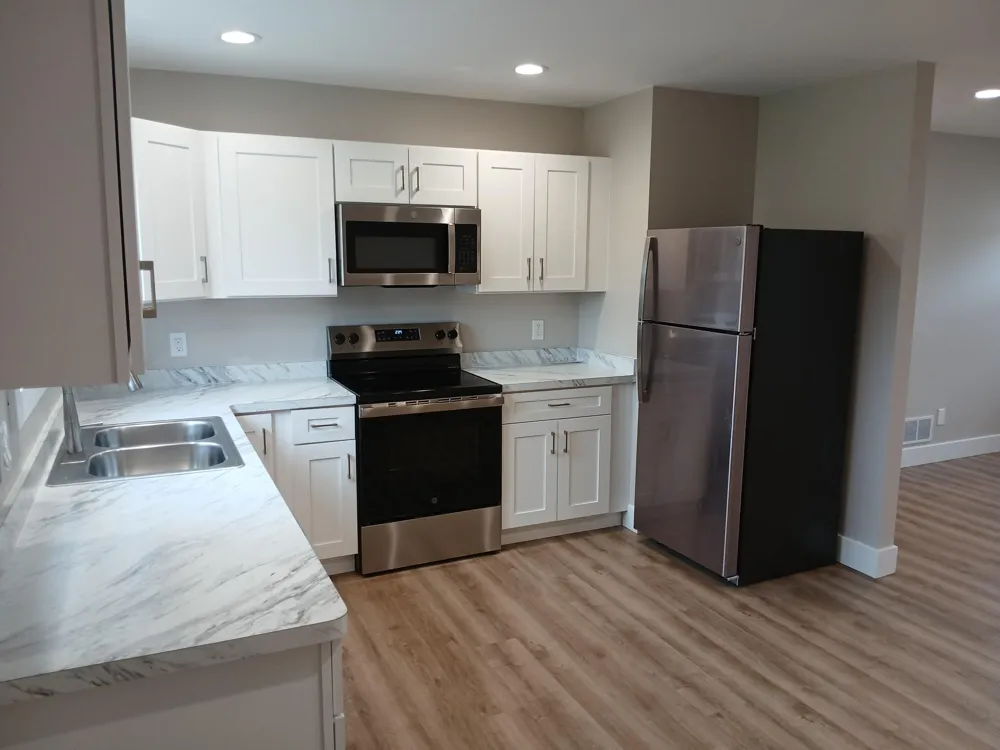 208 Taylors Court Scottville, MI 49454