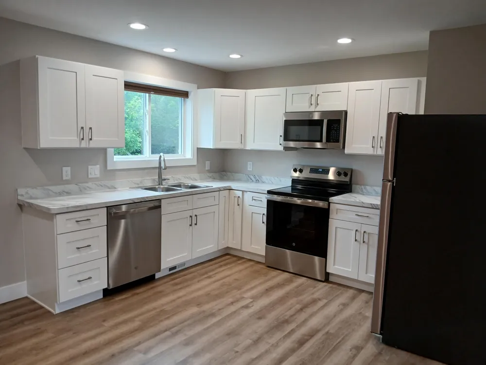 208 Taylors Court Scottville, MI 49454