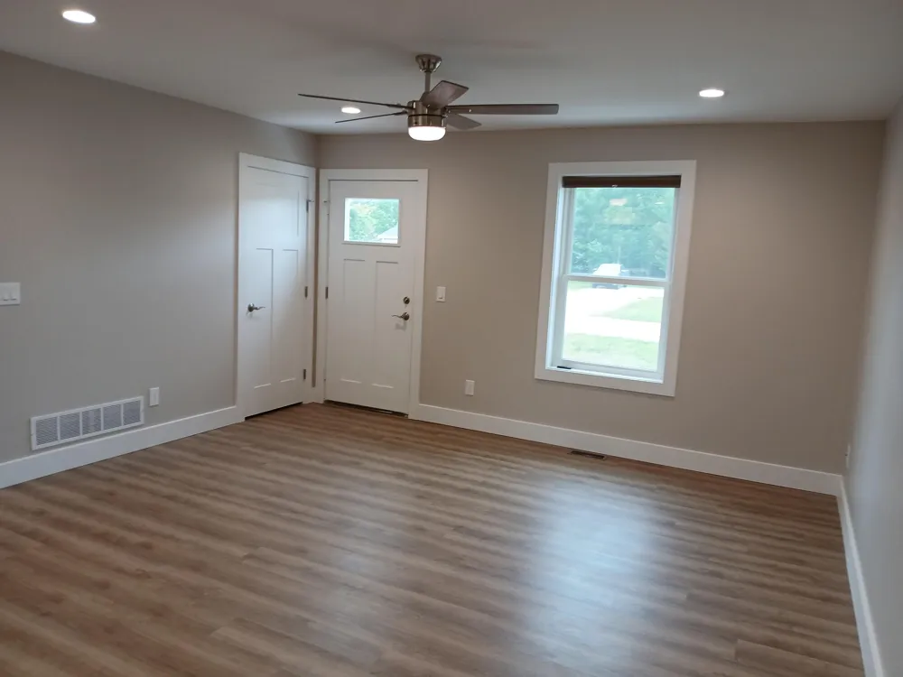 208 Taylors Court Scottville, MI 49454
