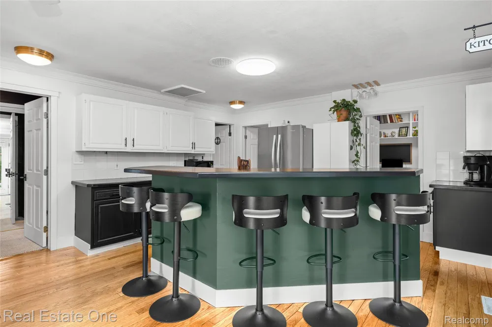 225 1st Street Fenton City, MI 48430
