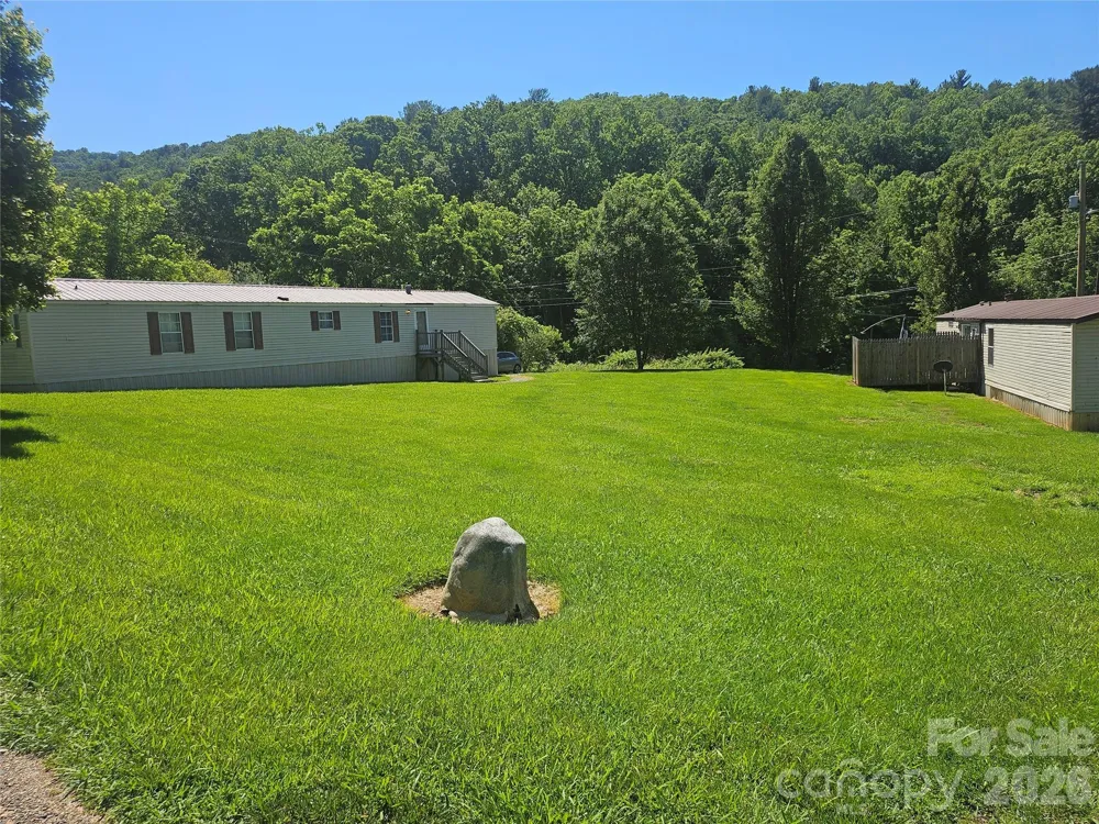 8 Mountain View Road Weaverville, NC 28787
