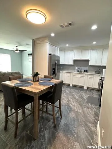 839 TRINITY ST Unit 2 Eagle Pass, TX 78852