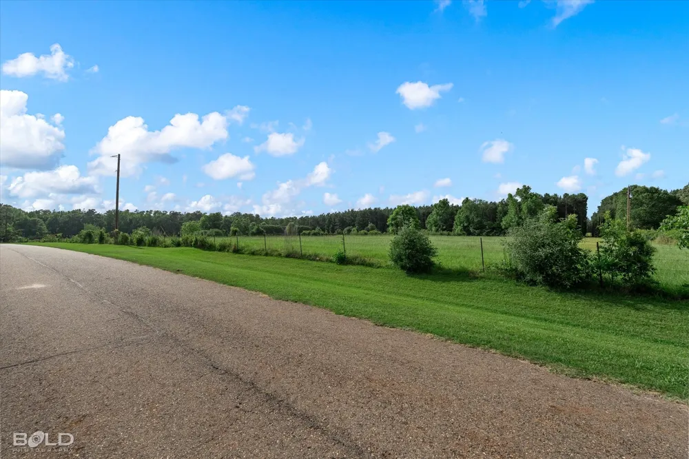 Twin Lakes Road Mansfield, LA 71052