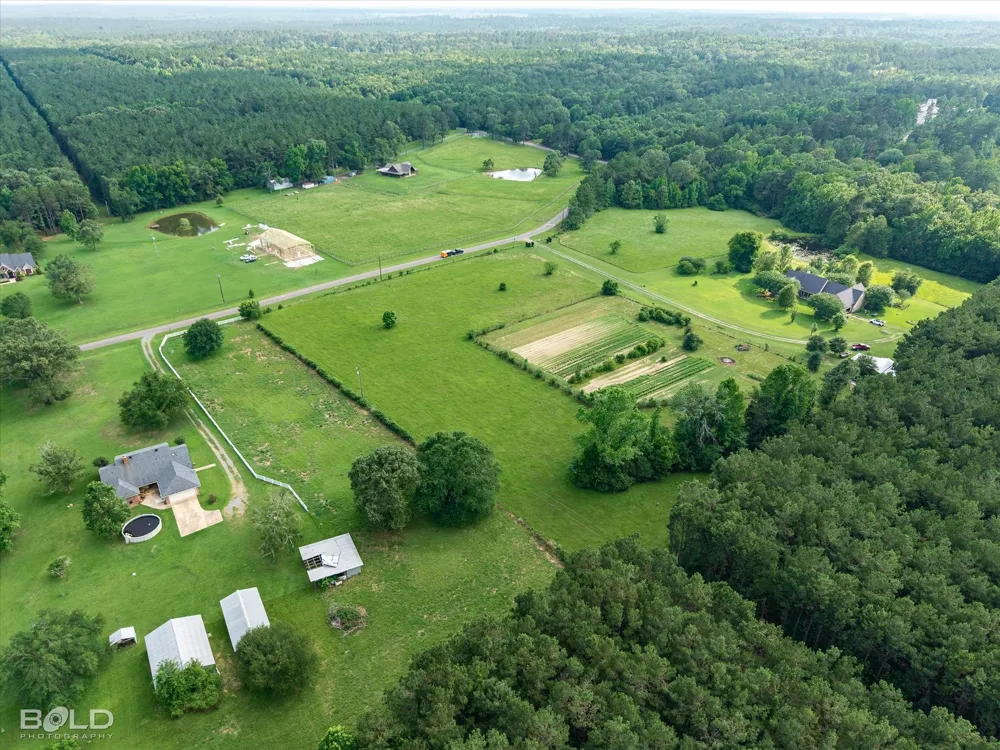 Twin Lakes Road Mansfield, LA 71052