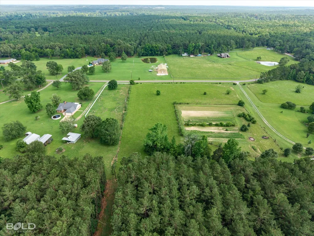 Twin Lakes Road Mansfield, LA 71052