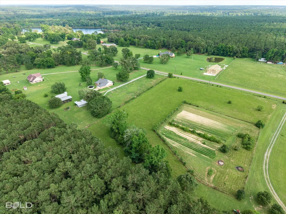 Twin Lakes Road Mansfield, LA 71052