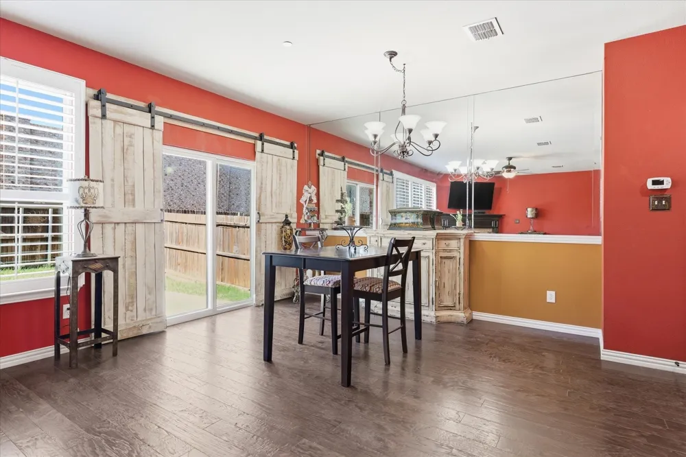 399 Dublin Street Lewisville, TX 75067