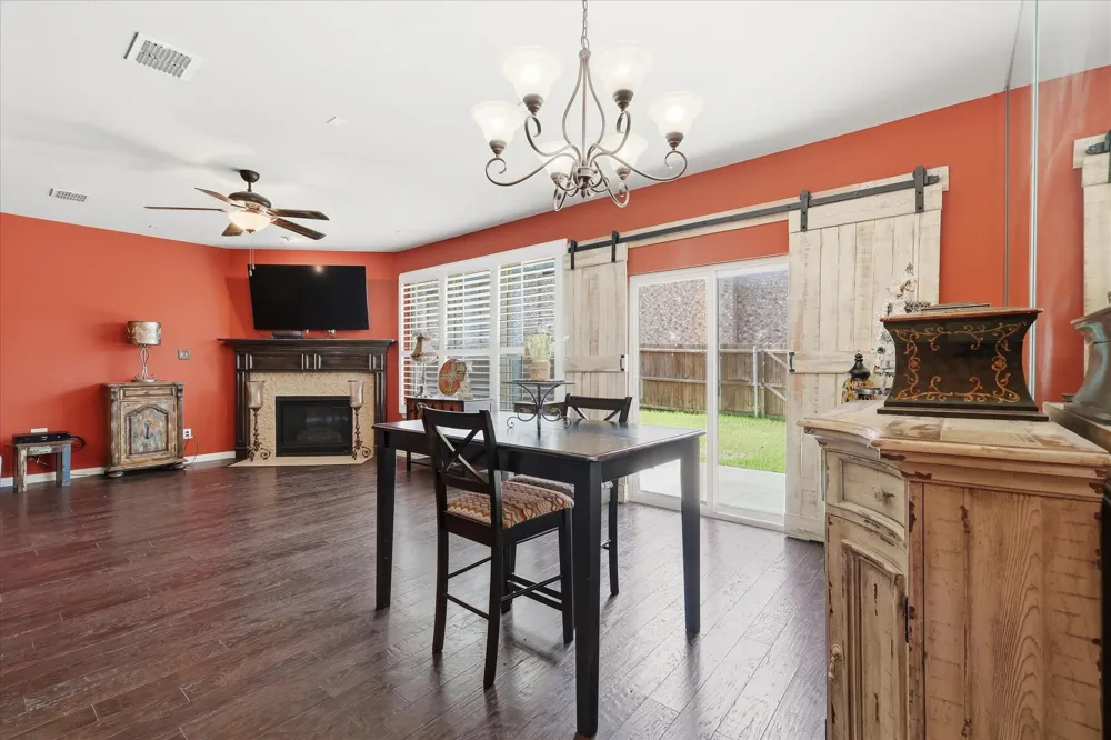 399 Dublin Street Lewisville, TX 75067