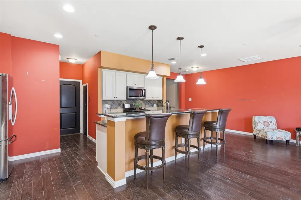 399 Dublin Street Lewisville, TX 75067