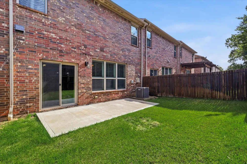 399 Dublin Street Lewisville, TX 75067