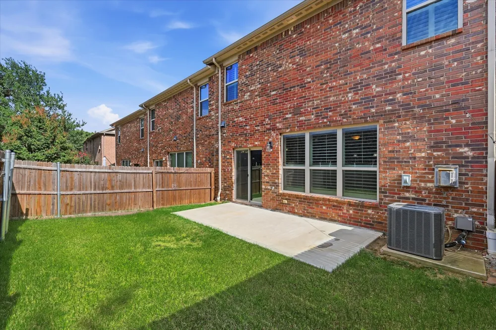 399 Dublin Street Lewisville, TX 75067