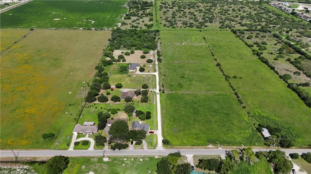 715 Ocanas Drive Robstown, TX 78380