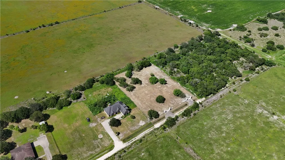 715 Ocanas Drive Robstown, TX 78380