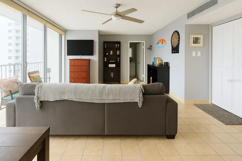 3103 AVE. ISLA VERDE COND. CONDESA DEL MAR #1402 Isla Verde, PR 00913