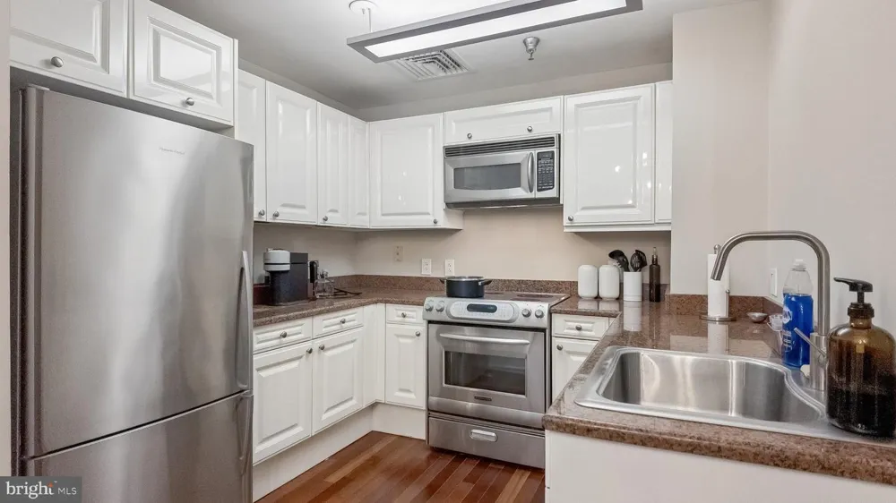1500 CHESTNUT STREET #8I Philadelphia, PA 19102