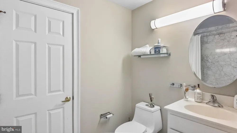 1500 CHESTNUT STREET #8I Philadelphia, PA 19102