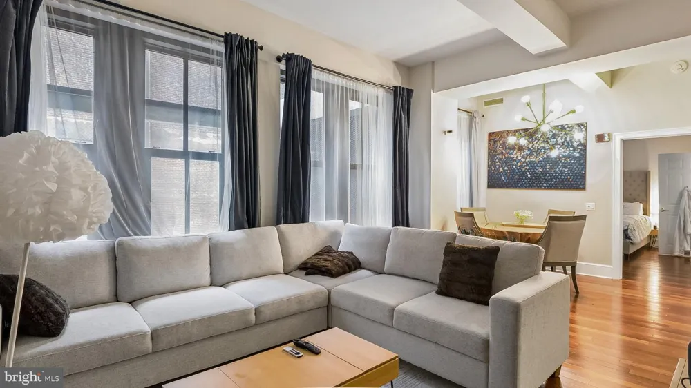 1500 CHESTNUT STREET #8I Philadelphia, PA 19102