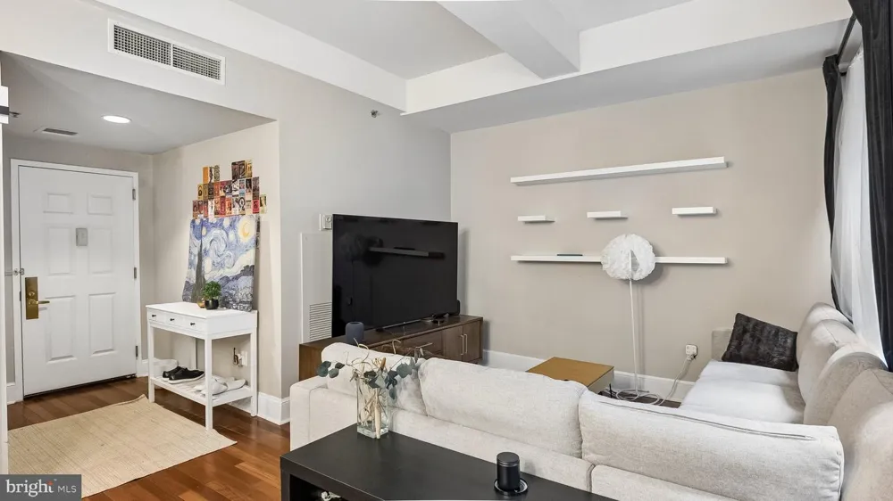 1500 CHESTNUT STREET #8I Philadelphia, PA 19102