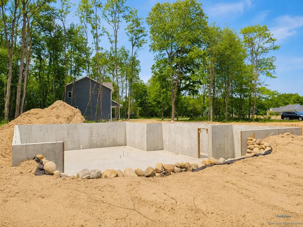 2029 Dakota Trail Hastings, MI 49058