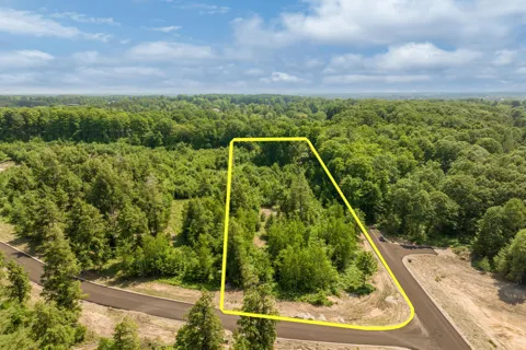 8903 Hemlock Hill Drive