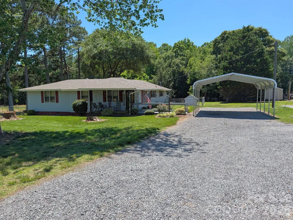 4053 Roddey Road Catawba, SC 29704