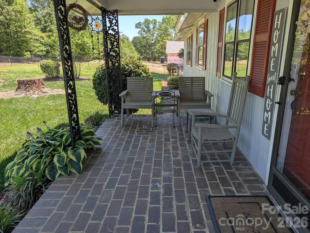 4053 Roddey Road Catawba, SC 29704