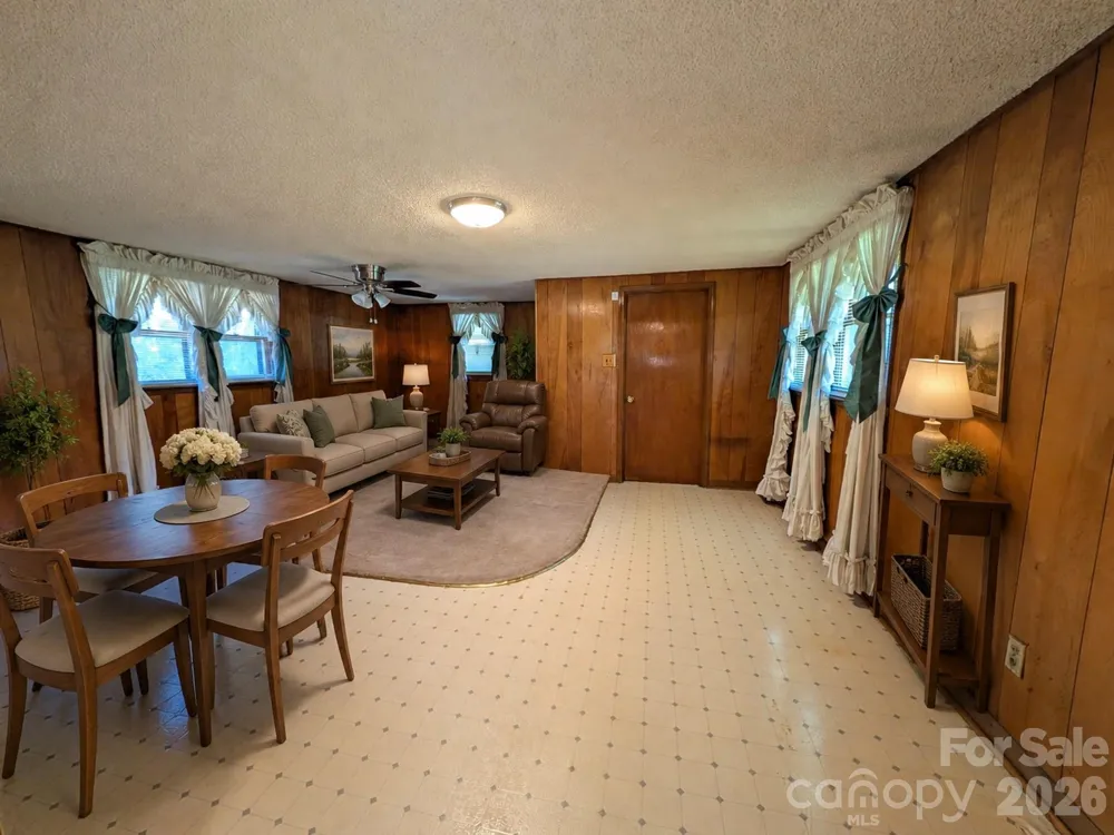 4053 Roddey Road Catawba, SC 29704