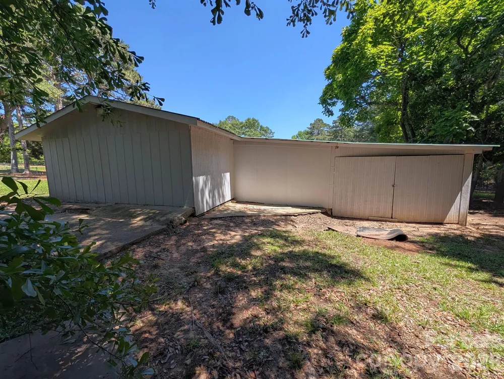 4053 Roddey Road Catawba, SC 29704