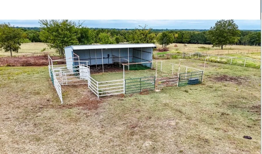 28966 US Highway 377 Gordonville, TX 76245