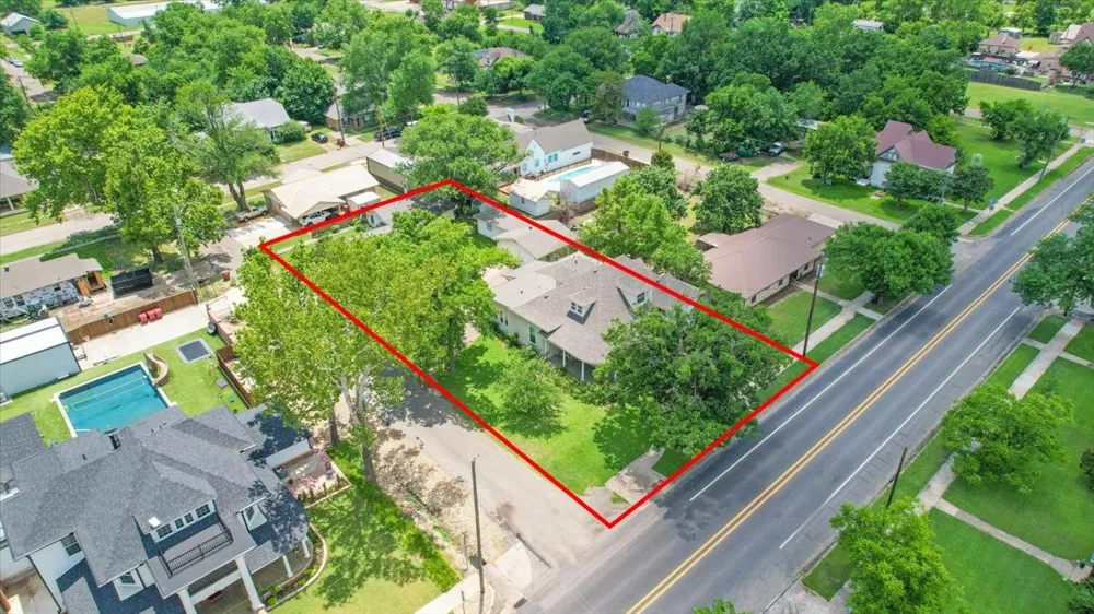 704 E Main Street Honey Grove, TX 75446