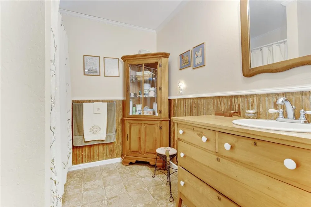 704 E Main Street Honey Grove, TX 75446