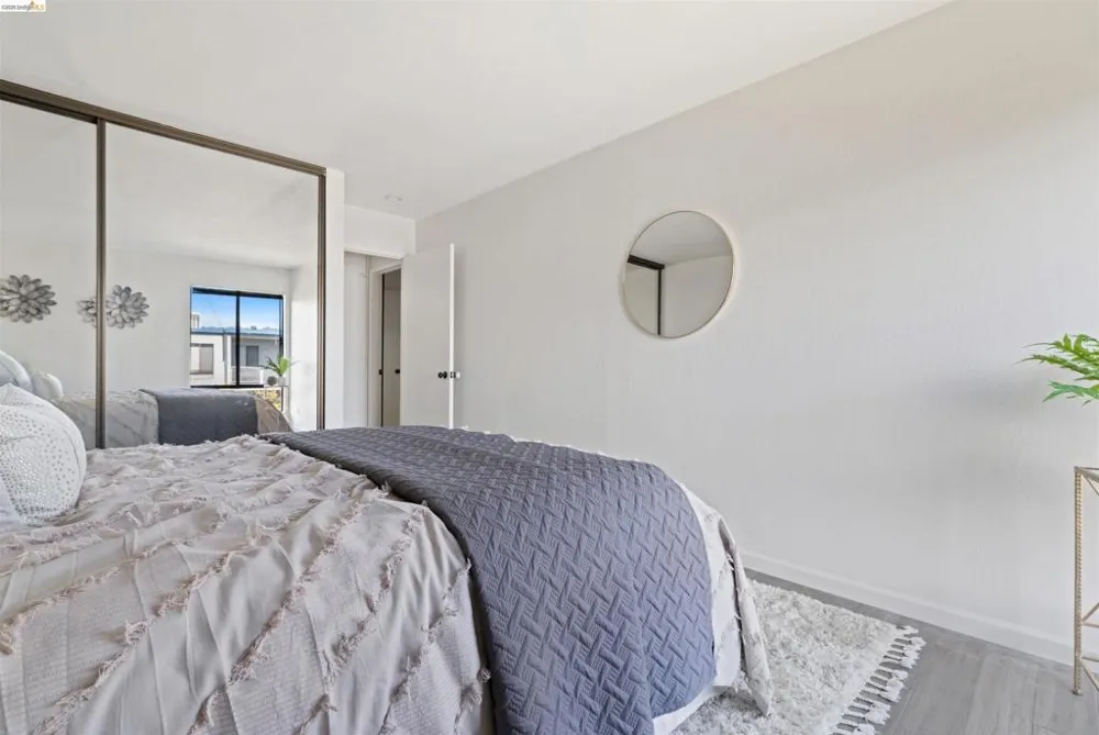 4 Admiral Dr #B430 Emeryville, CA 94608
