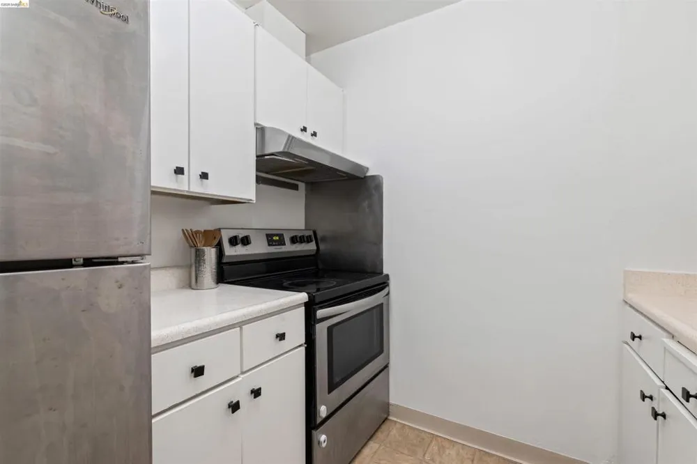 4 Admiral Dr #B430 Emeryville, CA 94608