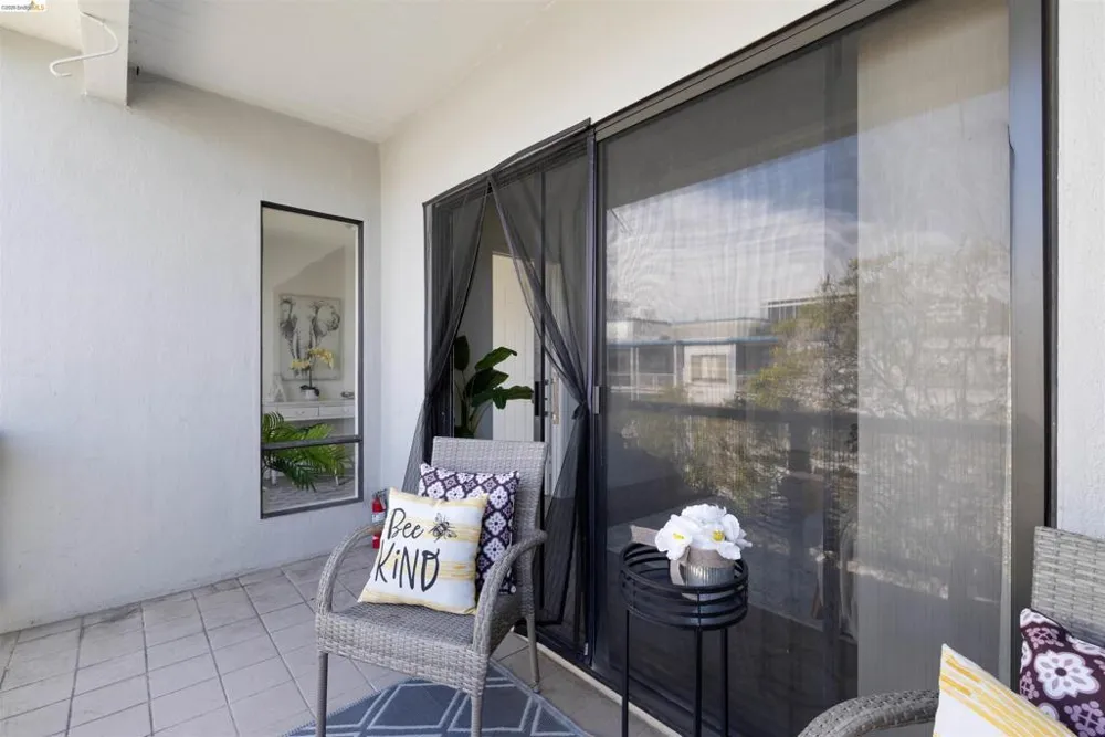 4 Admiral Dr #B430 Emeryville, CA 94608