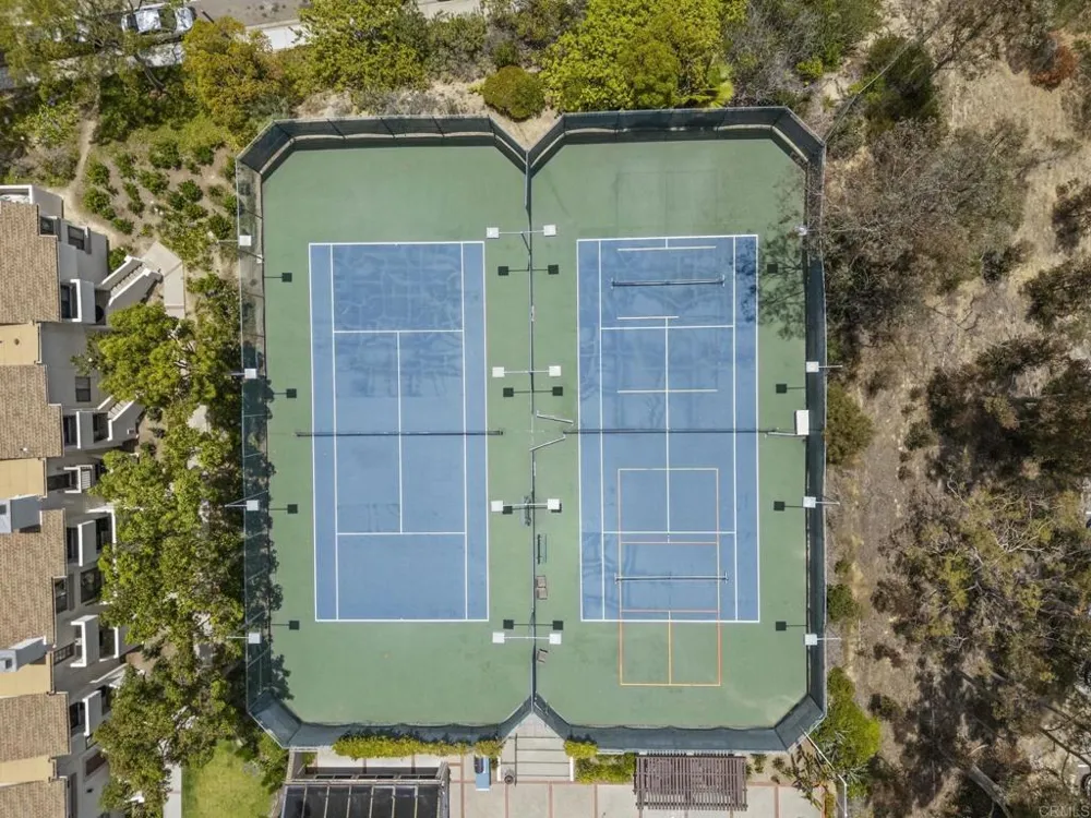 2710 Ariane Drive #3 San Diego, CA 92117