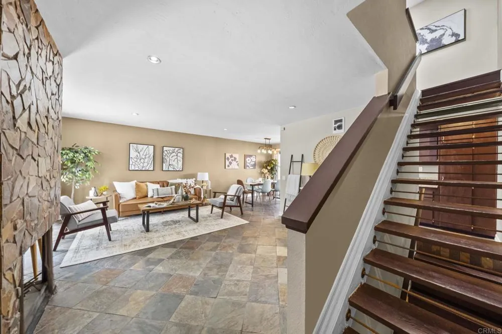 2710 Ariane Drive #3 San Diego, CA 92117