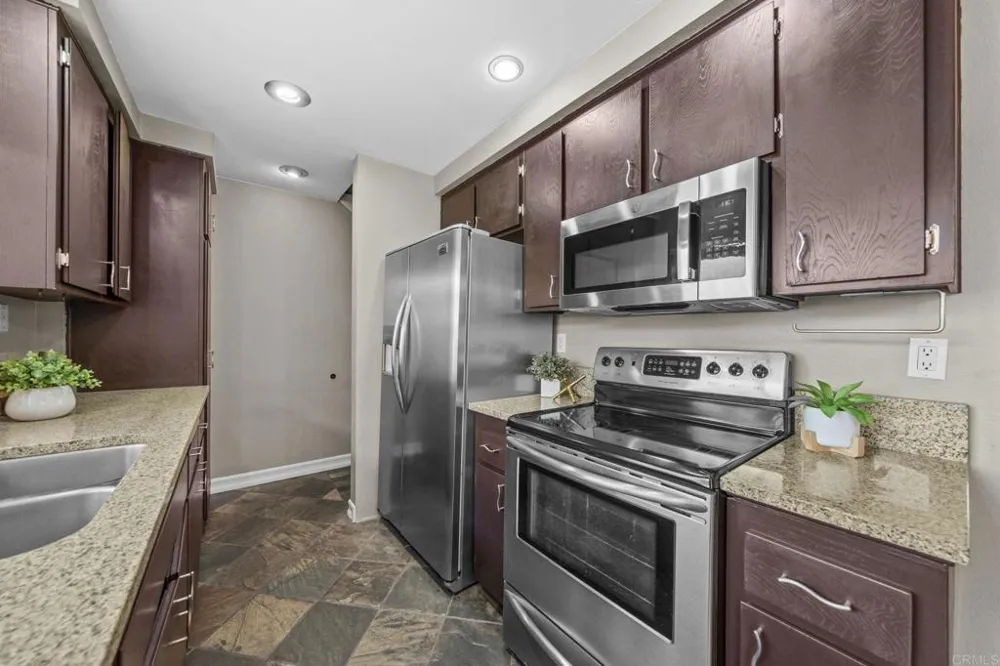 2710 Ariane Drive #3 San Diego, CA 92117