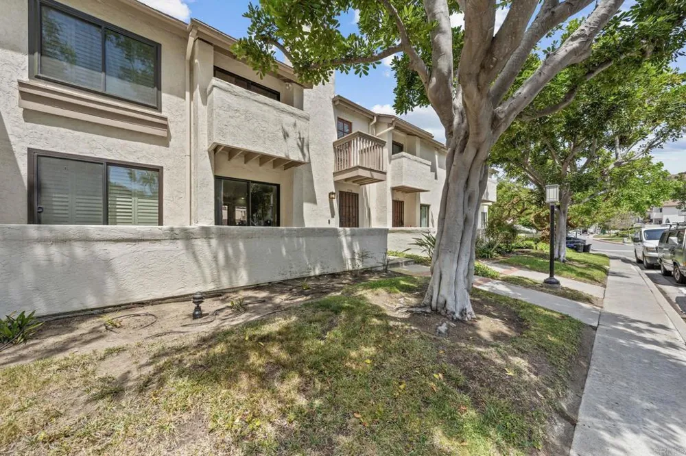 2710 Ariane Drive #3 San Diego, CA 92117