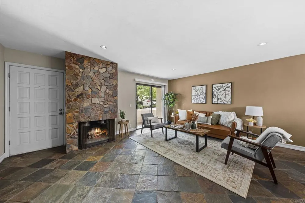 2710 Ariane Drive #3 San Diego, CA 92117
