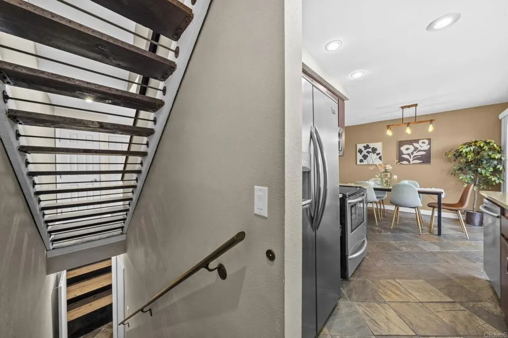2710 Ariane Drive #3 San Diego, CA 92117