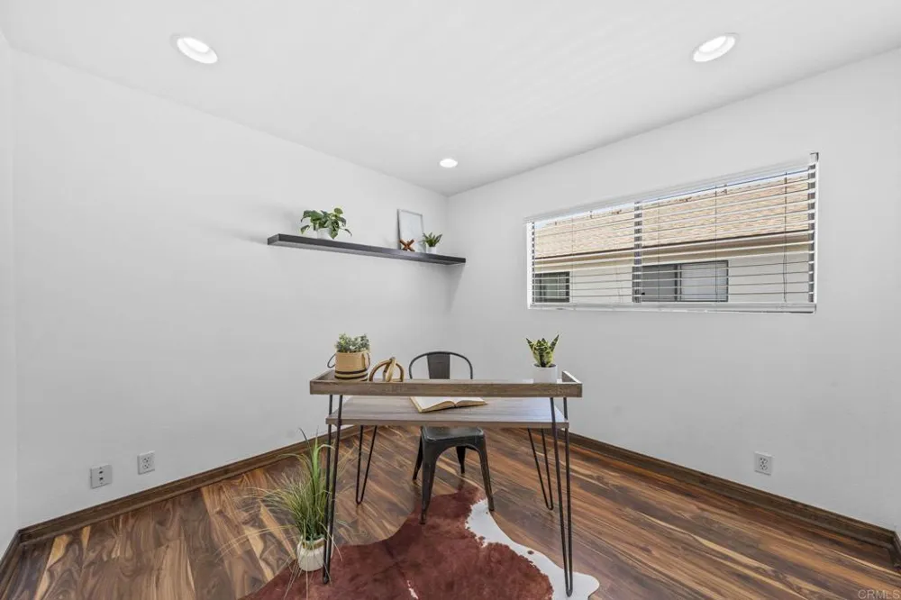 2710 Ariane Drive #3 San Diego, CA 92117