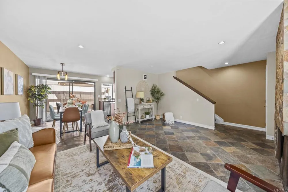 2710 Ariane Drive #3 San Diego, CA 92117