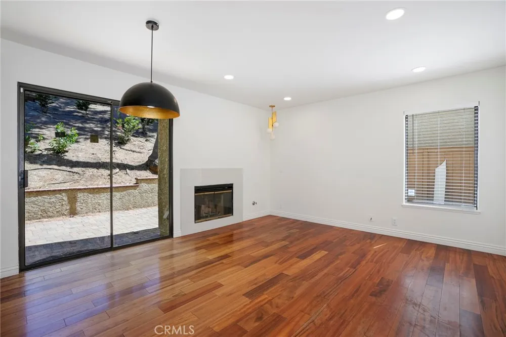 6820 Eaglehaven Lane Oak Park, CA 91377