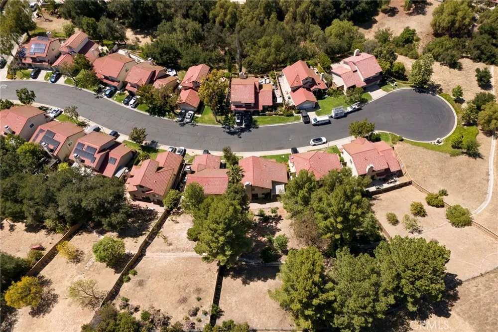 6820 Eaglehaven Lane Oak Park, CA 91377