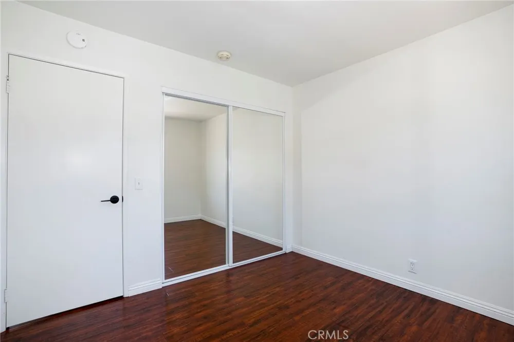 6820 Eaglehaven Lane Oak Park, CA 91377