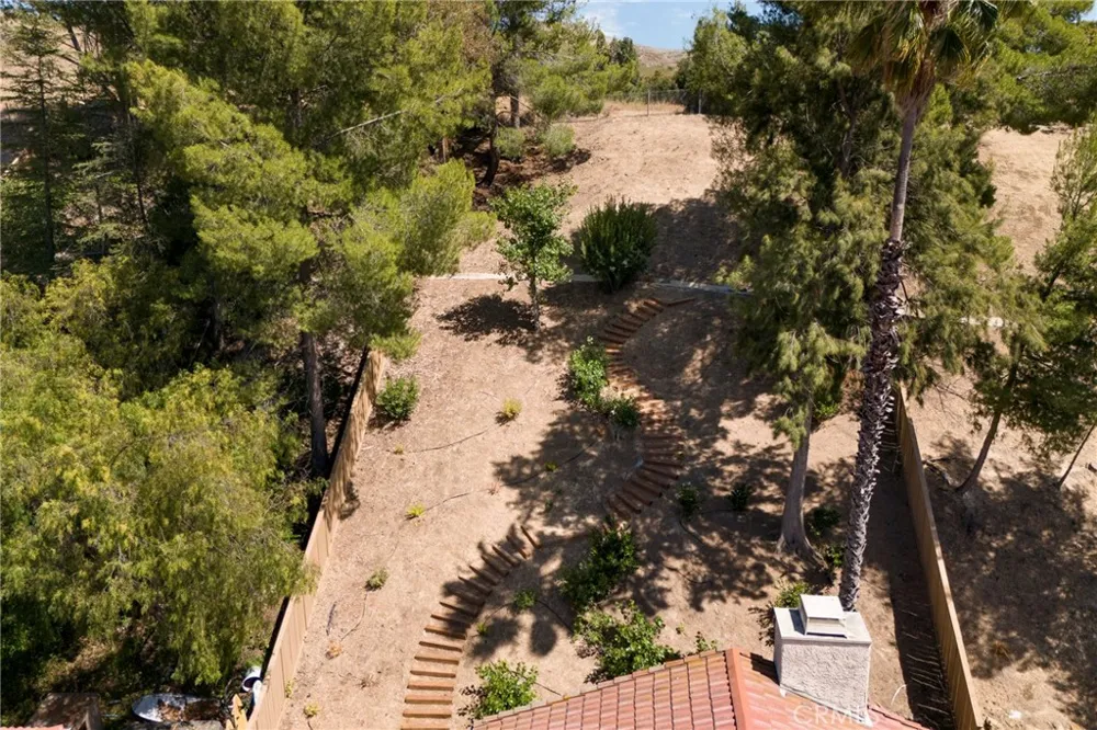 6820 Eaglehaven Lane Oak Park, CA 91377