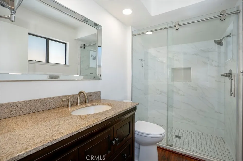 6820 Eaglehaven Lane Oak Park, CA 91377