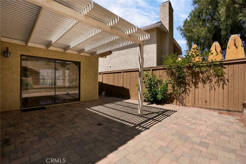 6820 Eaglehaven Lane Oak Park, CA 91377
